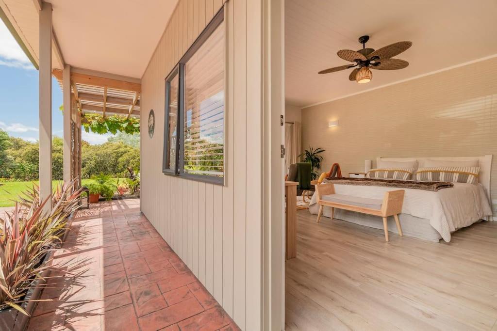 On The Point Apartment Whitianga Exterior photo
