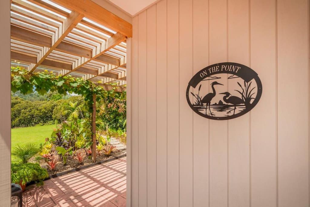 On The Point Apartment Whitianga Exterior photo